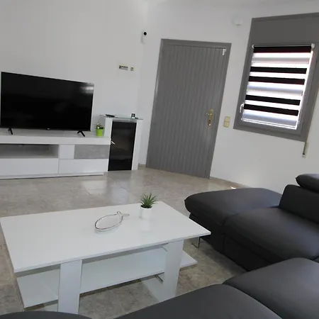 Casa Cerca Del Mar Con Piscina Privada, Admite Mascotas, Wifi Gratuito, Opcion Aire Acondicionado - Es-184-61 * Deltebre
